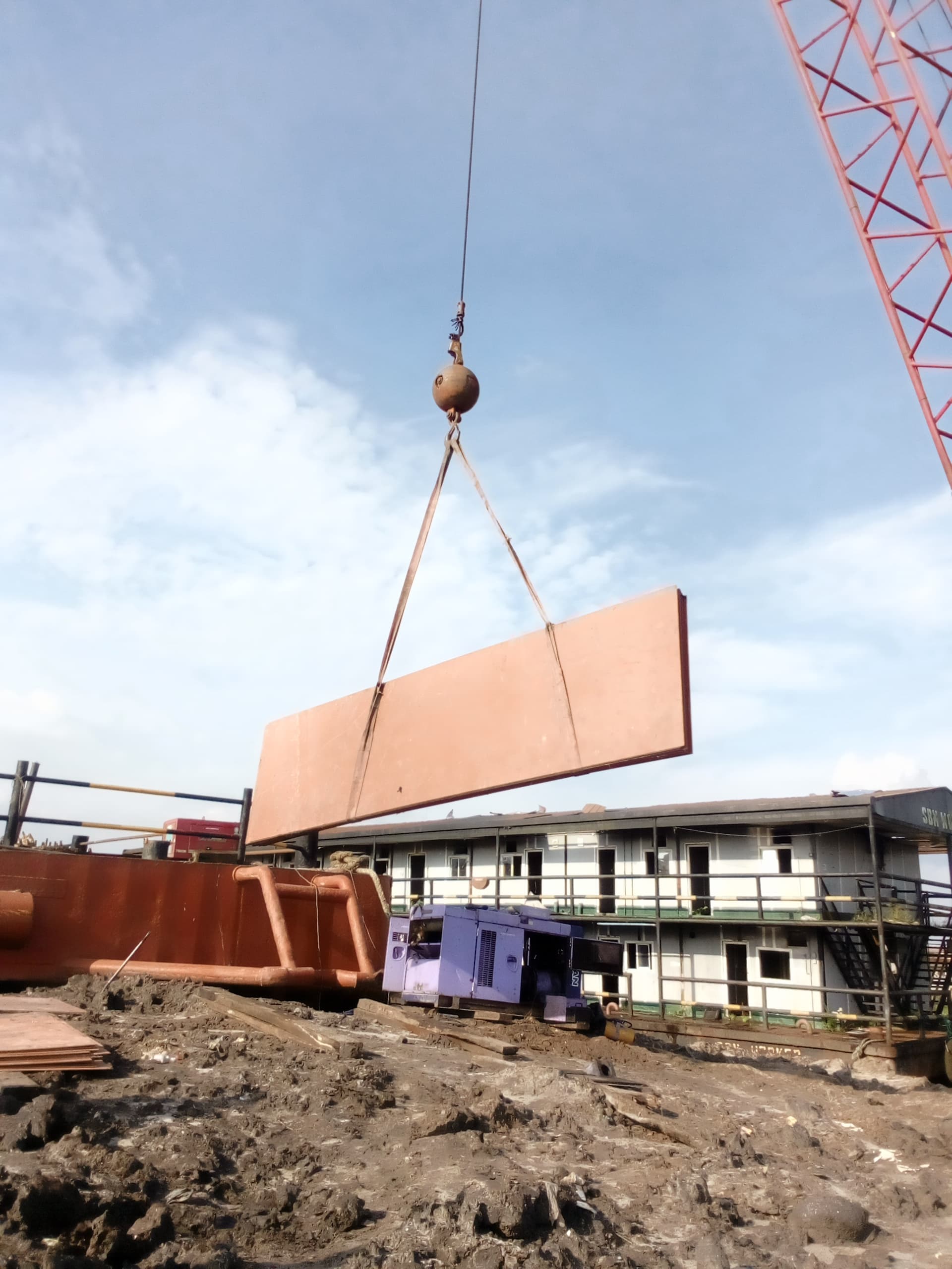 5,000-Ton Barge General Maintenance photo 1